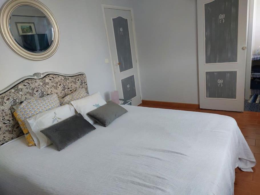 Villa De Charme Avec Piscine Saint-Jory Екстер'єр фото